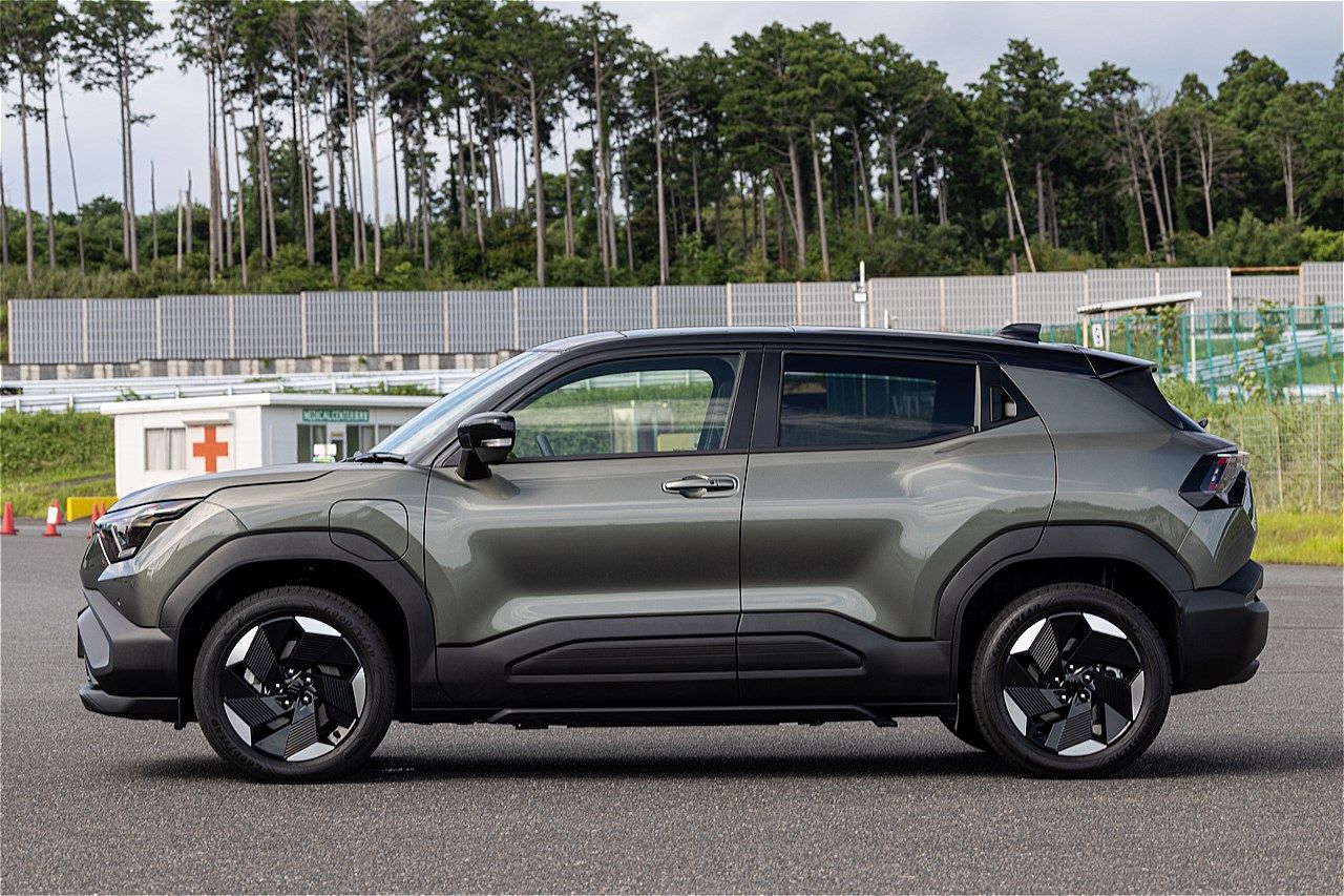 スズキの新型「eビターラ プロトタイプ」（写真：三木 宏章）