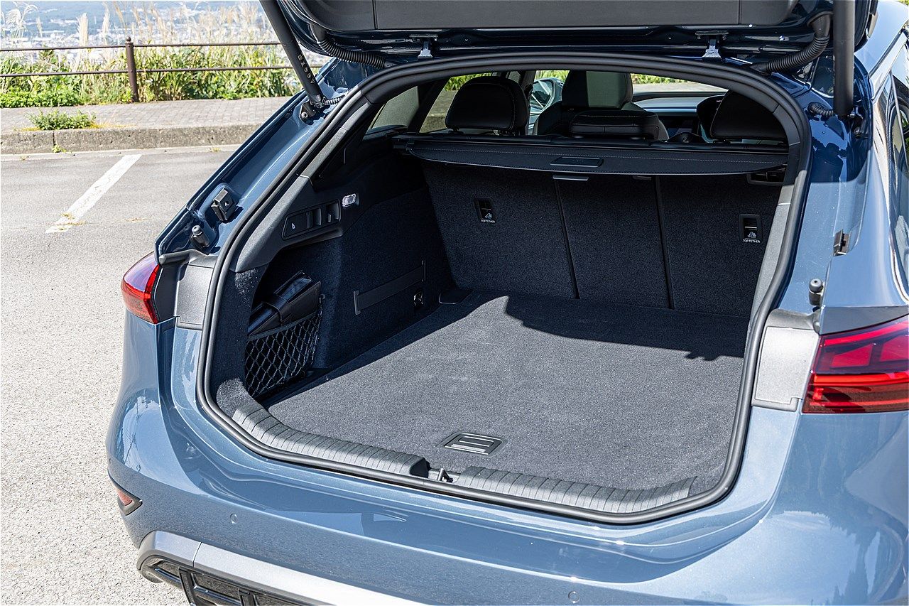 アウディの新型BEV「A6アバントe-tron」（写真：三木 宏章）