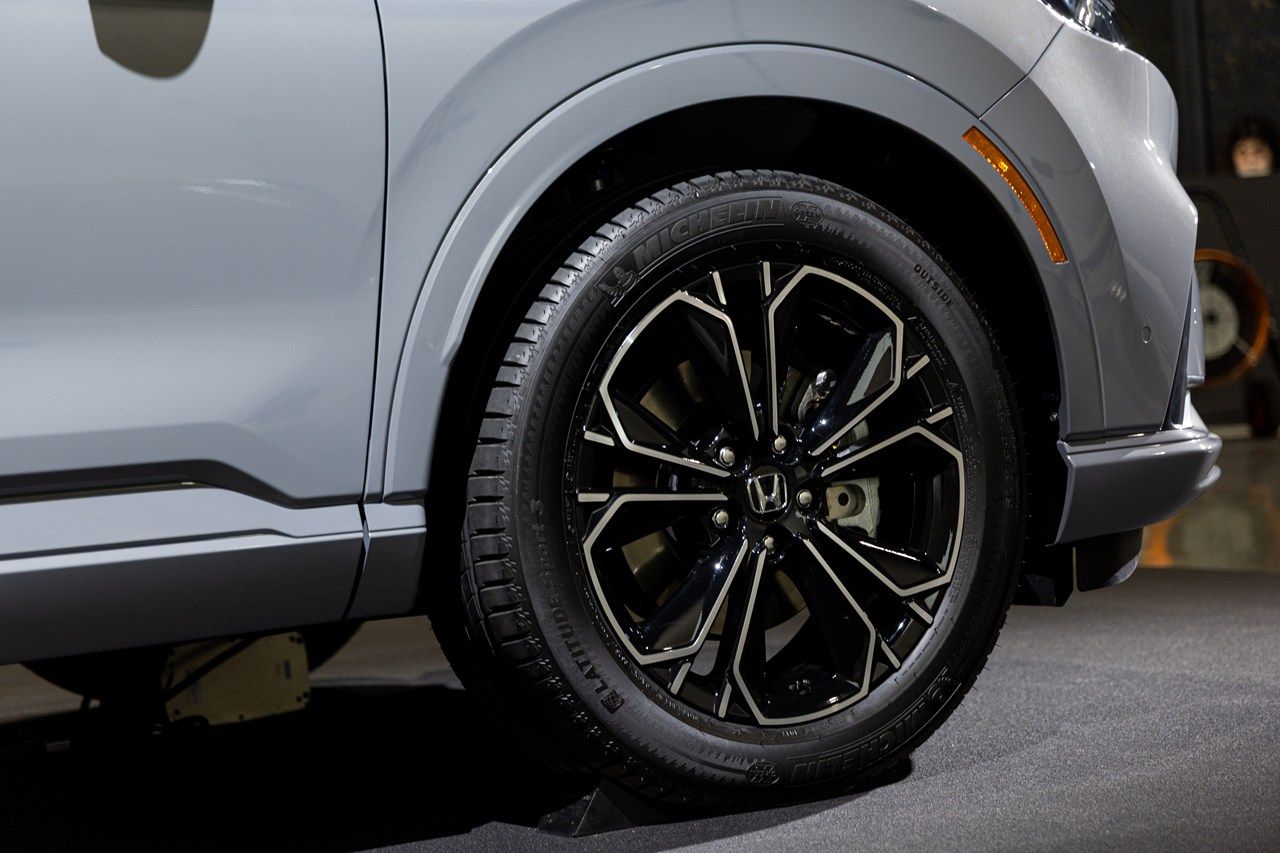 ホンダ新型「CR-V e:HEV」（写真：三木 宏章）