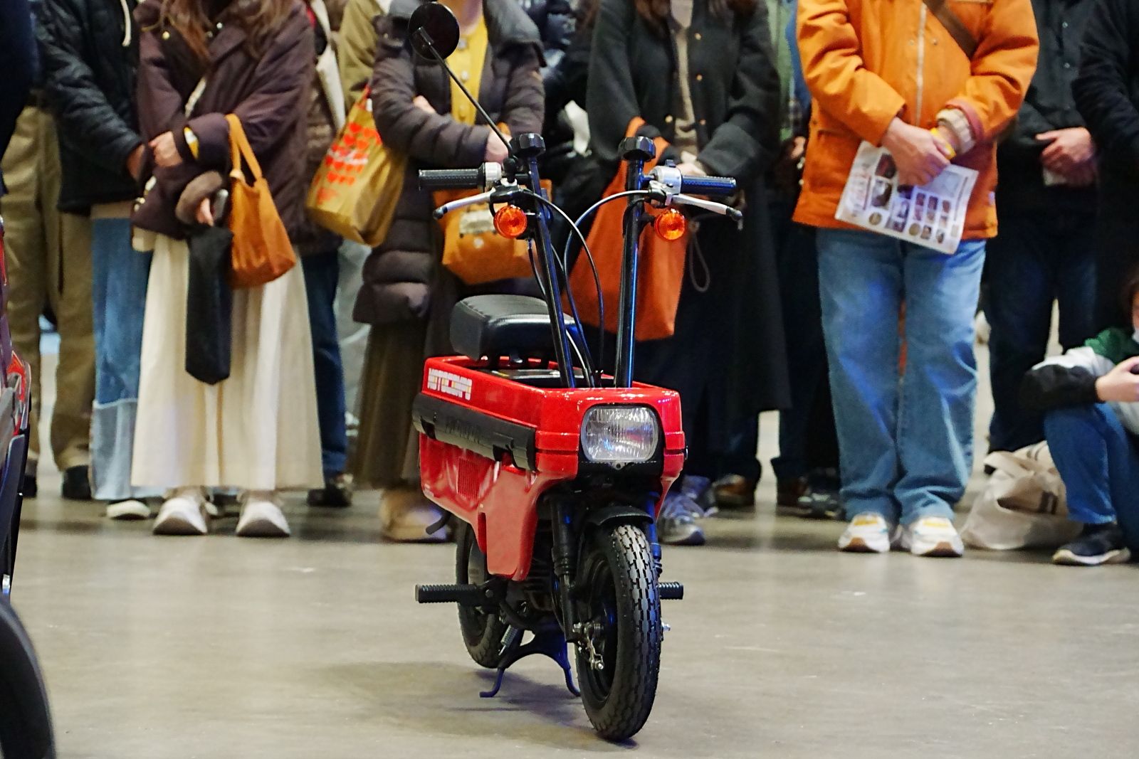 1982年式ホンダ「シティR」とオーナーの“Saka”さん（写真：筆者撮影）
