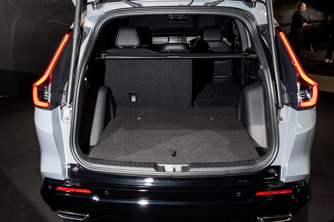 ホンダ新型「CR-V e:HEV」（写真：三木 宏章）