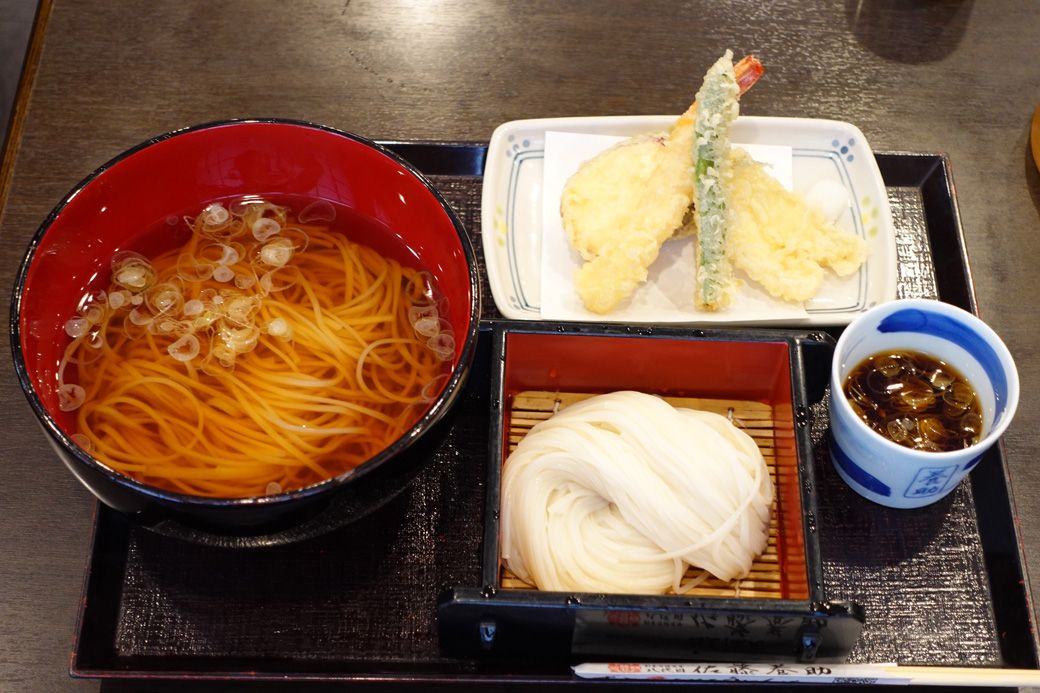 稲庭うどん　秋田県「佐藤養助総本店」にて（筆者撮影）