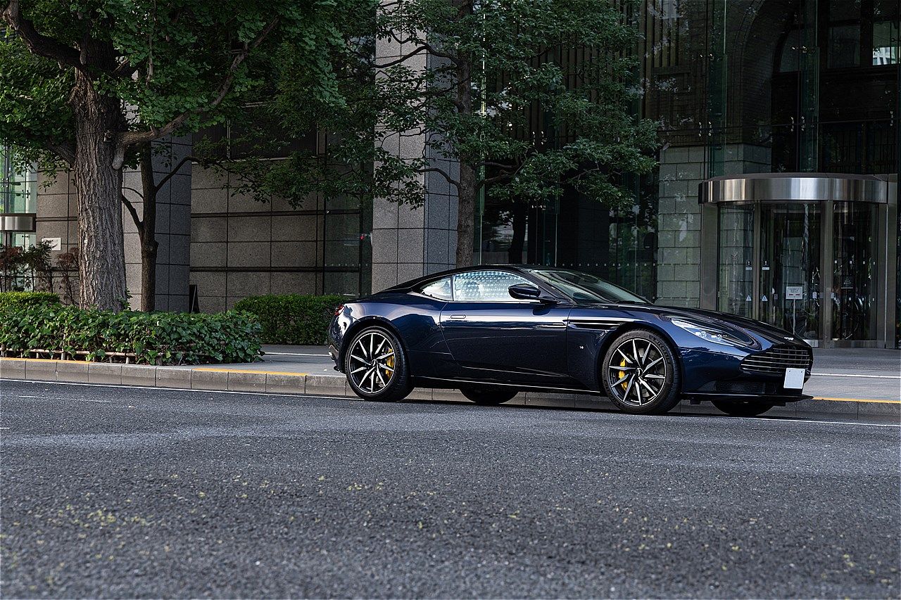 アストンマーティン「DB11」（写真：三木 宏章）