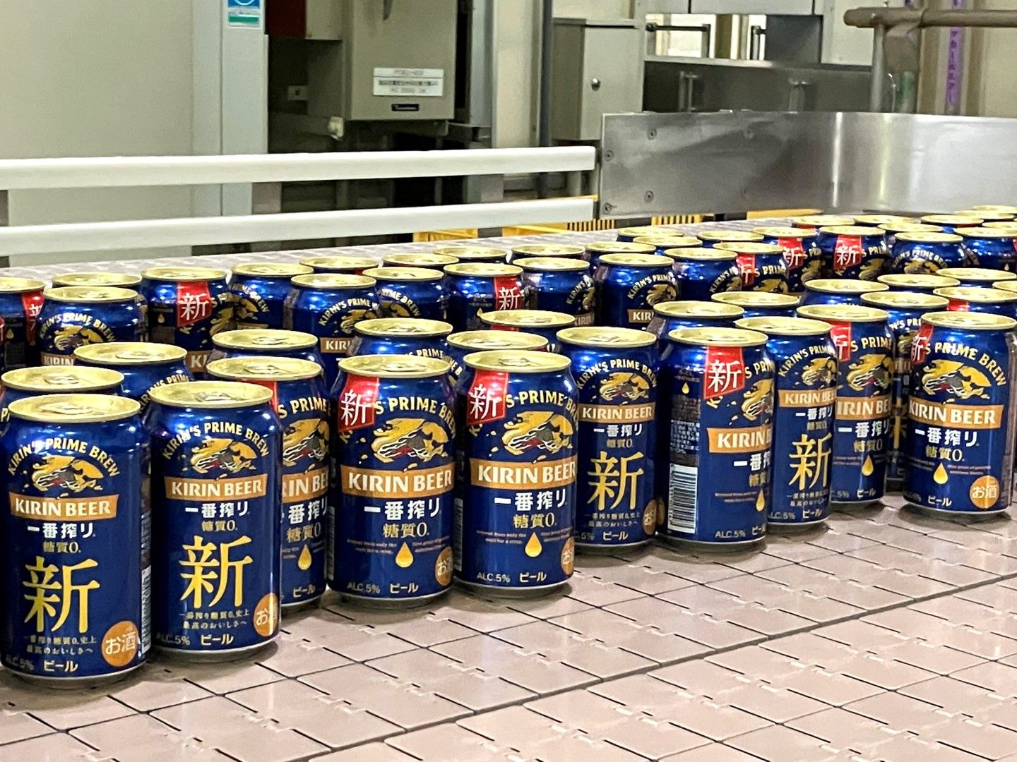 キリンビールの糖質ゼロ*製品の製造ライン（写真：キリンビール提供）*食品表示基準による