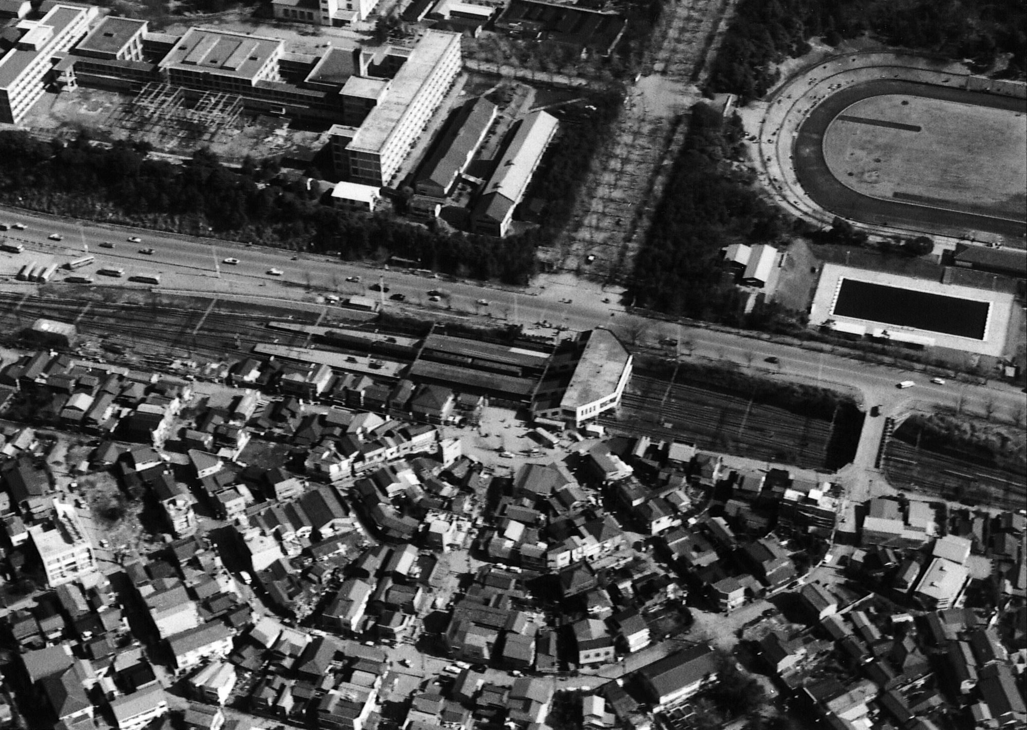 慶應義塾大学と日吉駅　1963年撮影