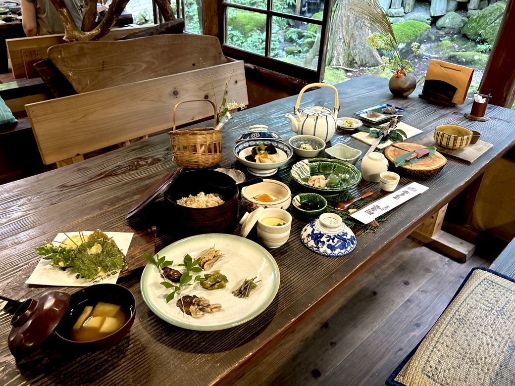 世界のミシュランが認めた、みたき園の山里料理（筆者撮影）