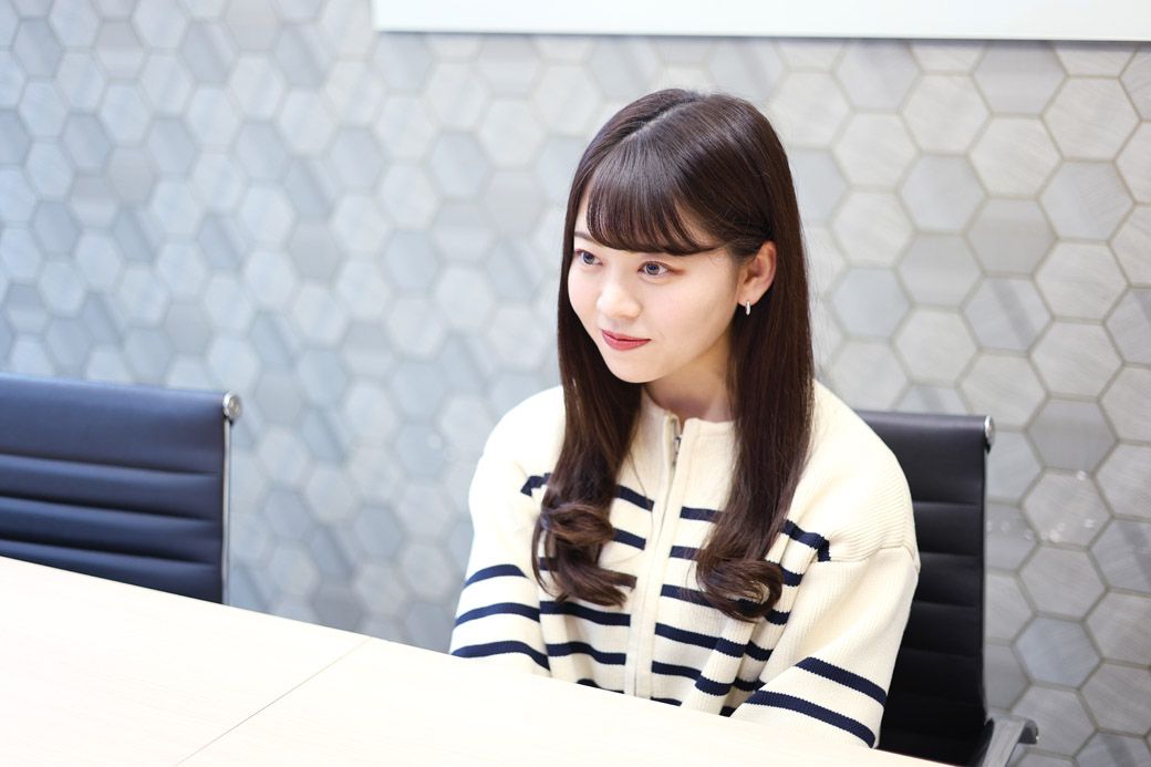 お話を伺っていると、小杉さんはとても芯のある女性だということが伝わってくる（写真：筆者撮影）