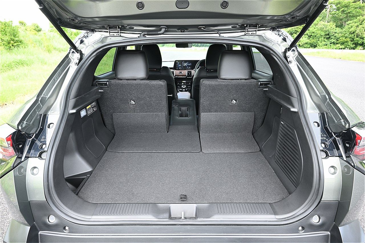 スズキの新型「eビターラ プロトタイプ」（写真：スズキ）