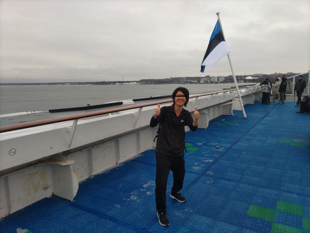 エストニア×YONEX（筆者撮影）