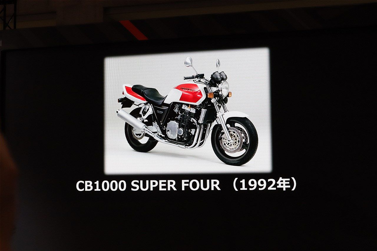 第52回 東京モーターサイクルショーに展示されたホンダ「CB1000Fコンセプト」(筆者撮影）