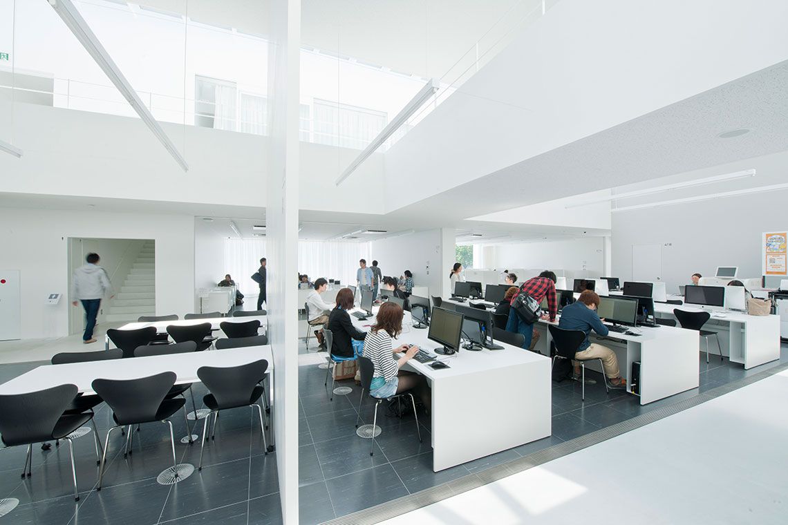ICT機器も完備されている（写真：共愛学園前橋国際大学提供）