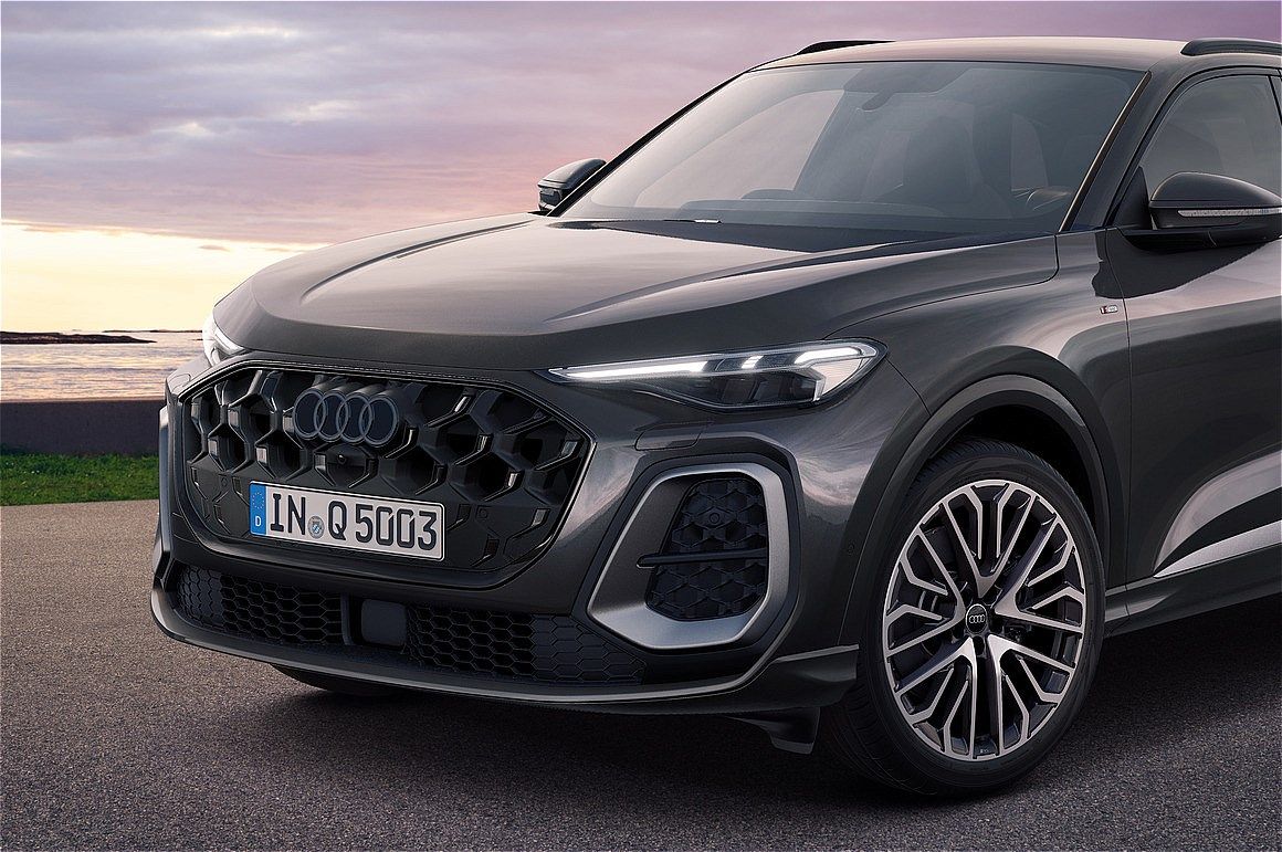 アウディ新型「「Q5エディションワン」」（アウディジャパン）