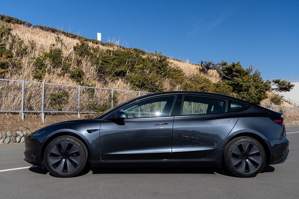 テスラ「Model 3」（写真：三木 宏章）