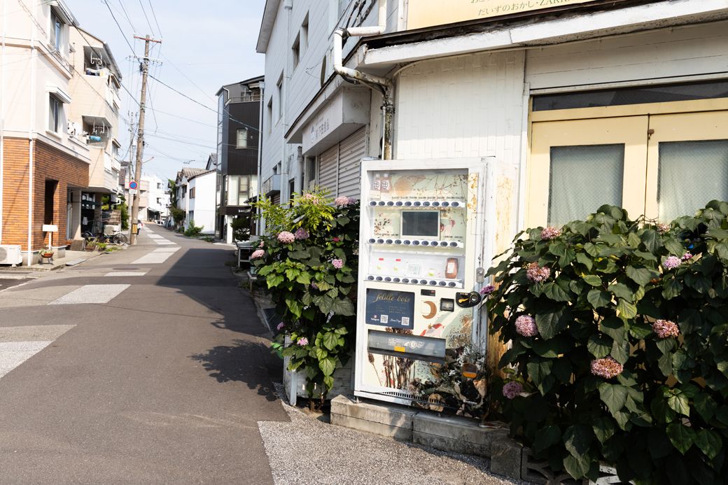 しもだお豆腐店の工場と販売所は閑静な住宅街の一角にある（筆者撮影）