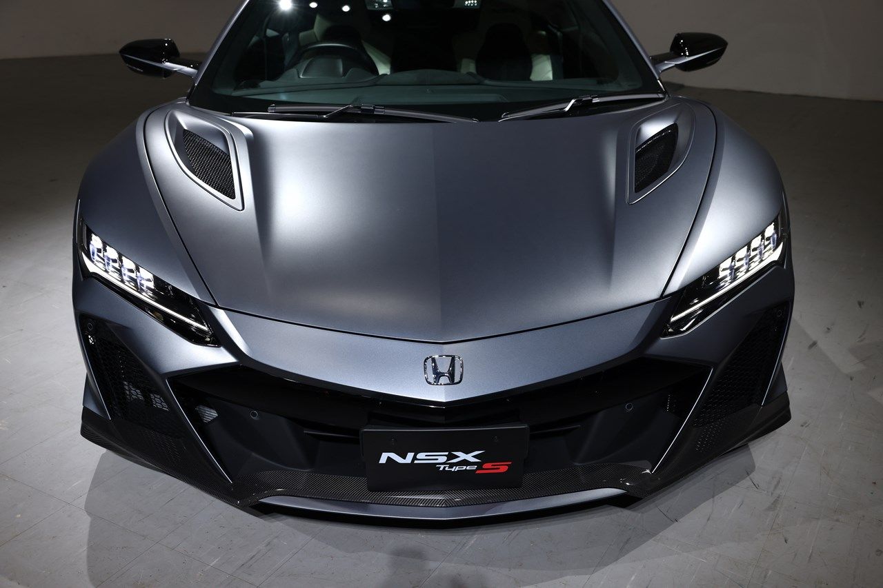 世界限定350台、日本では限定30台で販売されるホンダ「NSX タイプS」（撮影：尾形文繁）