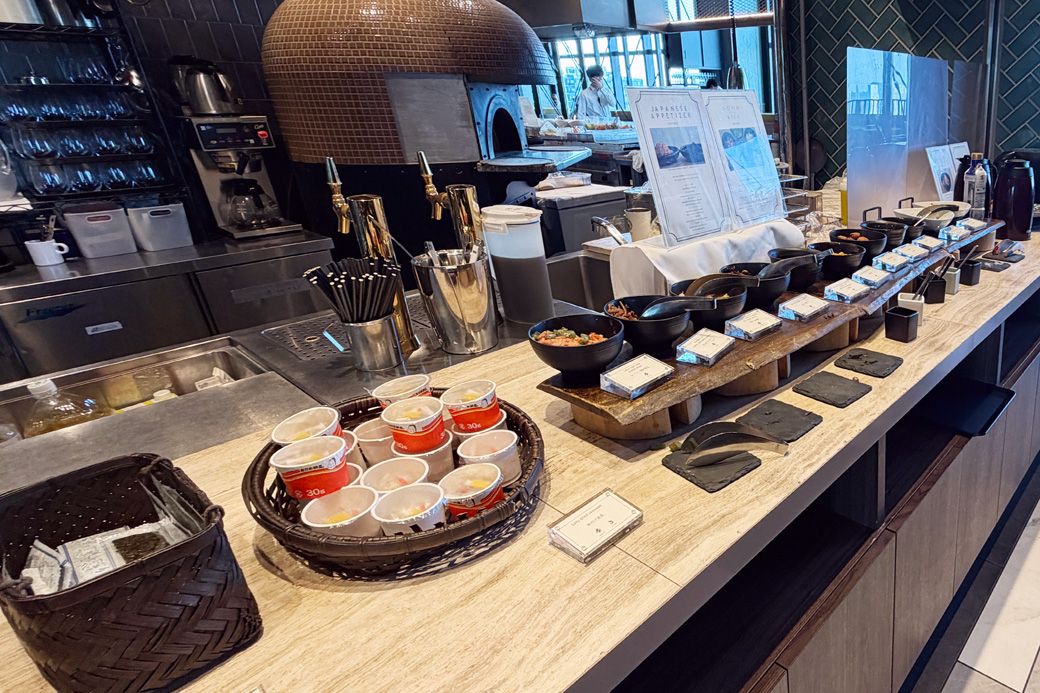 和朝食のブース（写真：筆者撮影）