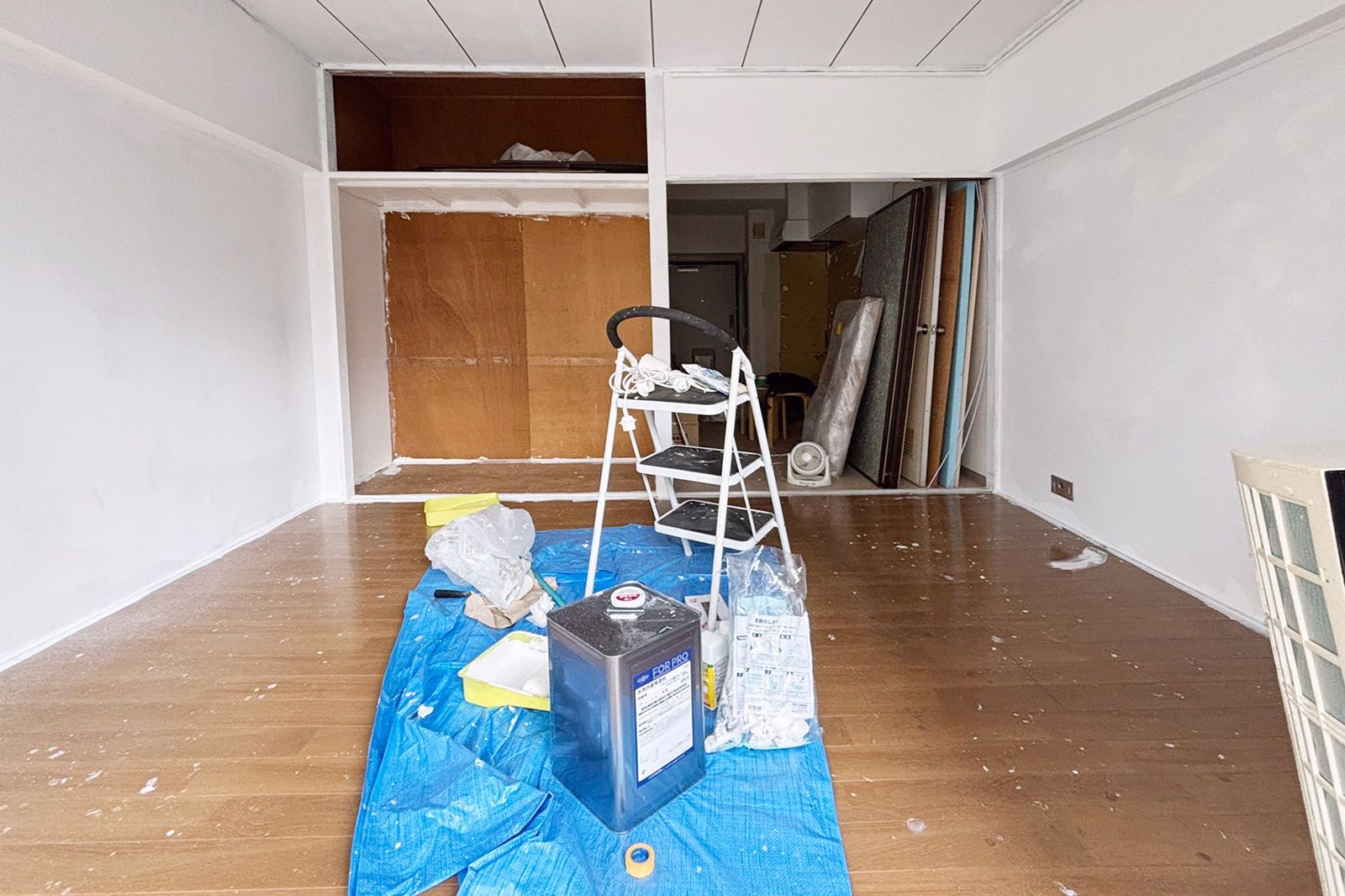 居室6畳とキッチン3畳。昔からよくある一人暮らし向けの間取りをDIYした（筆者撮影）