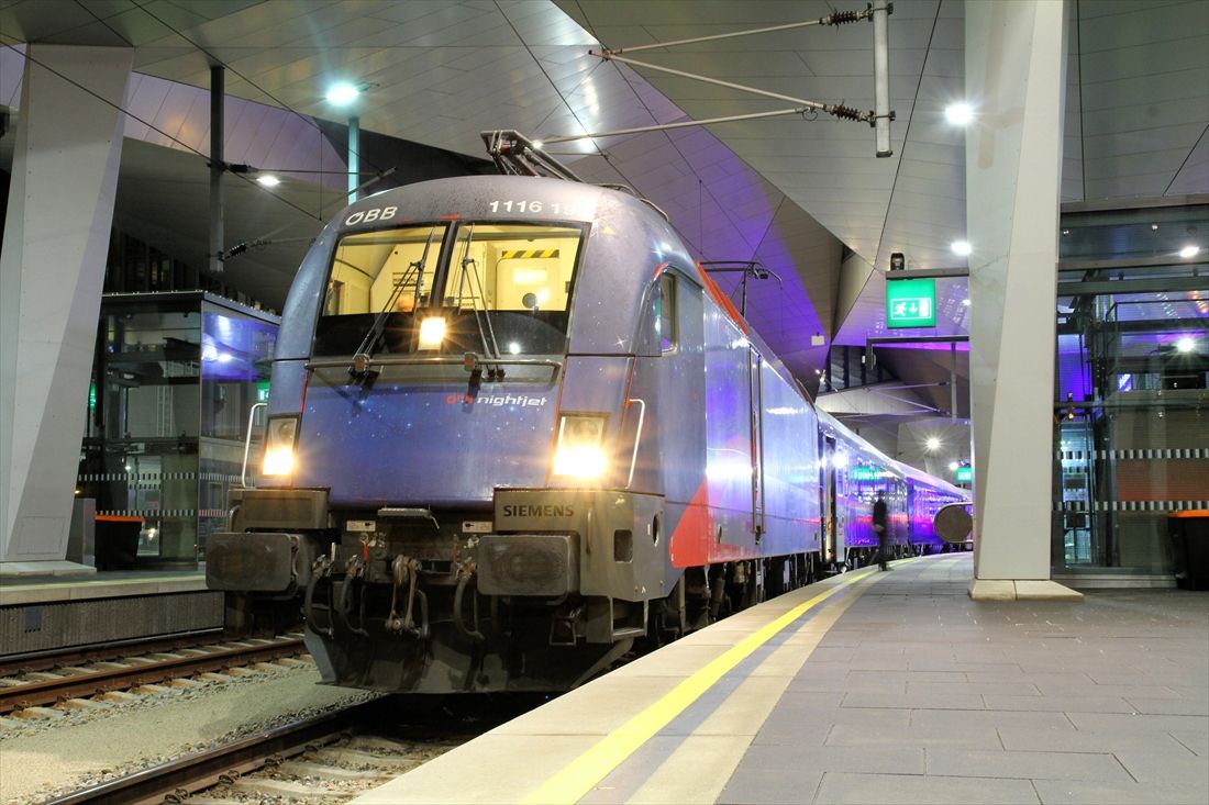 「ナイトジェット」のパリ―ウィーン線運行開始一番列車＝2021年12月（撮影：橋爪智之）