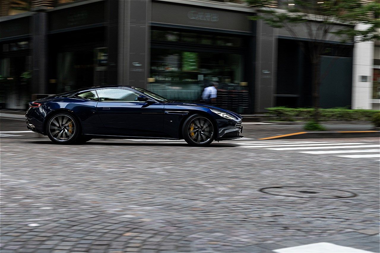 アストンマーティン「DB11」（写真：三木 宏章）