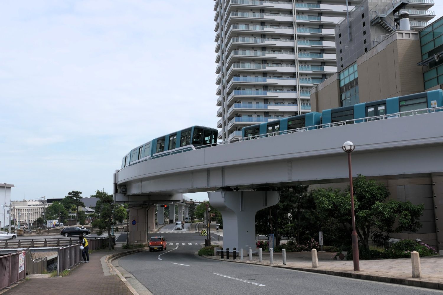 六甲ライナー　住吉駅