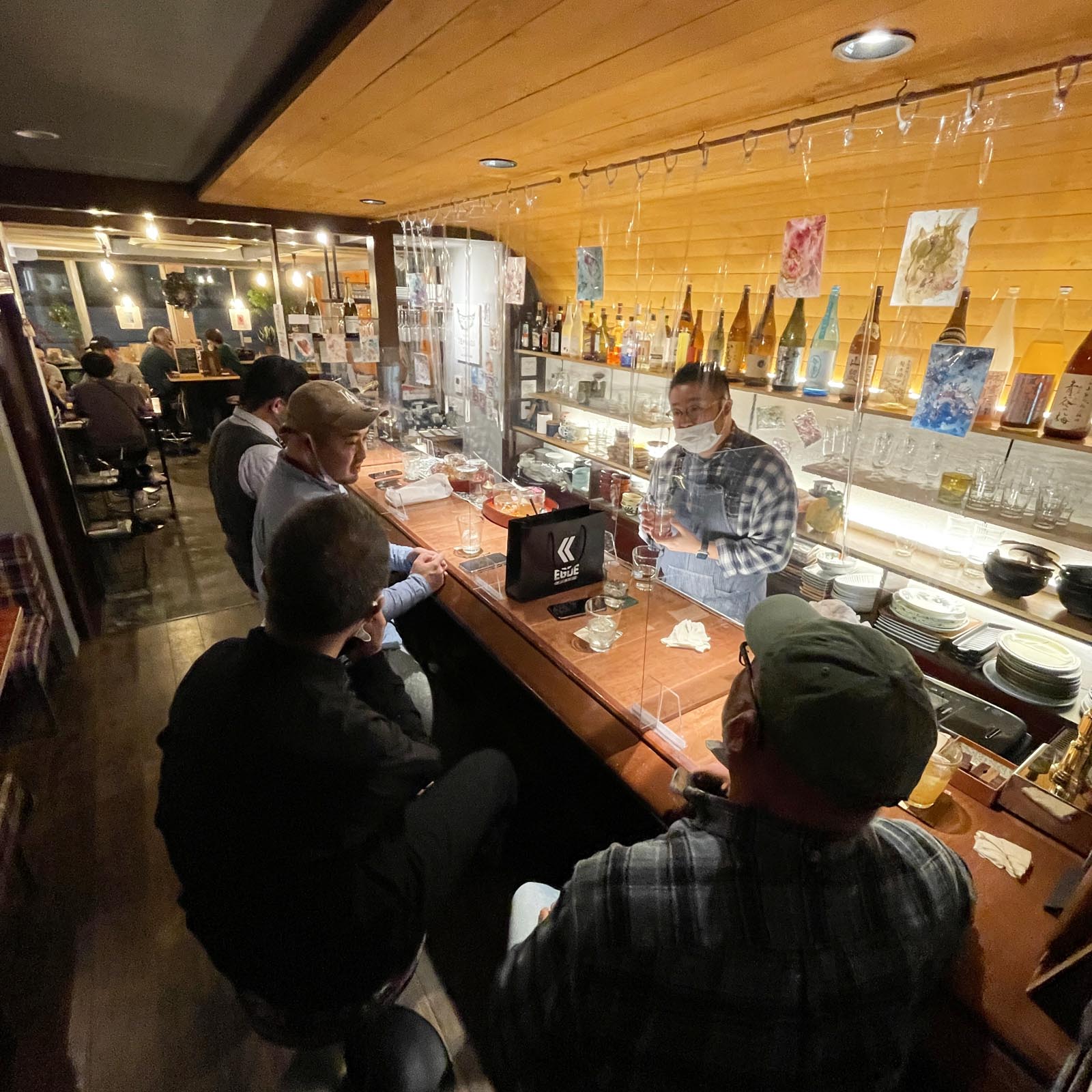 コロナ禍の間、２人で飲食店を経営