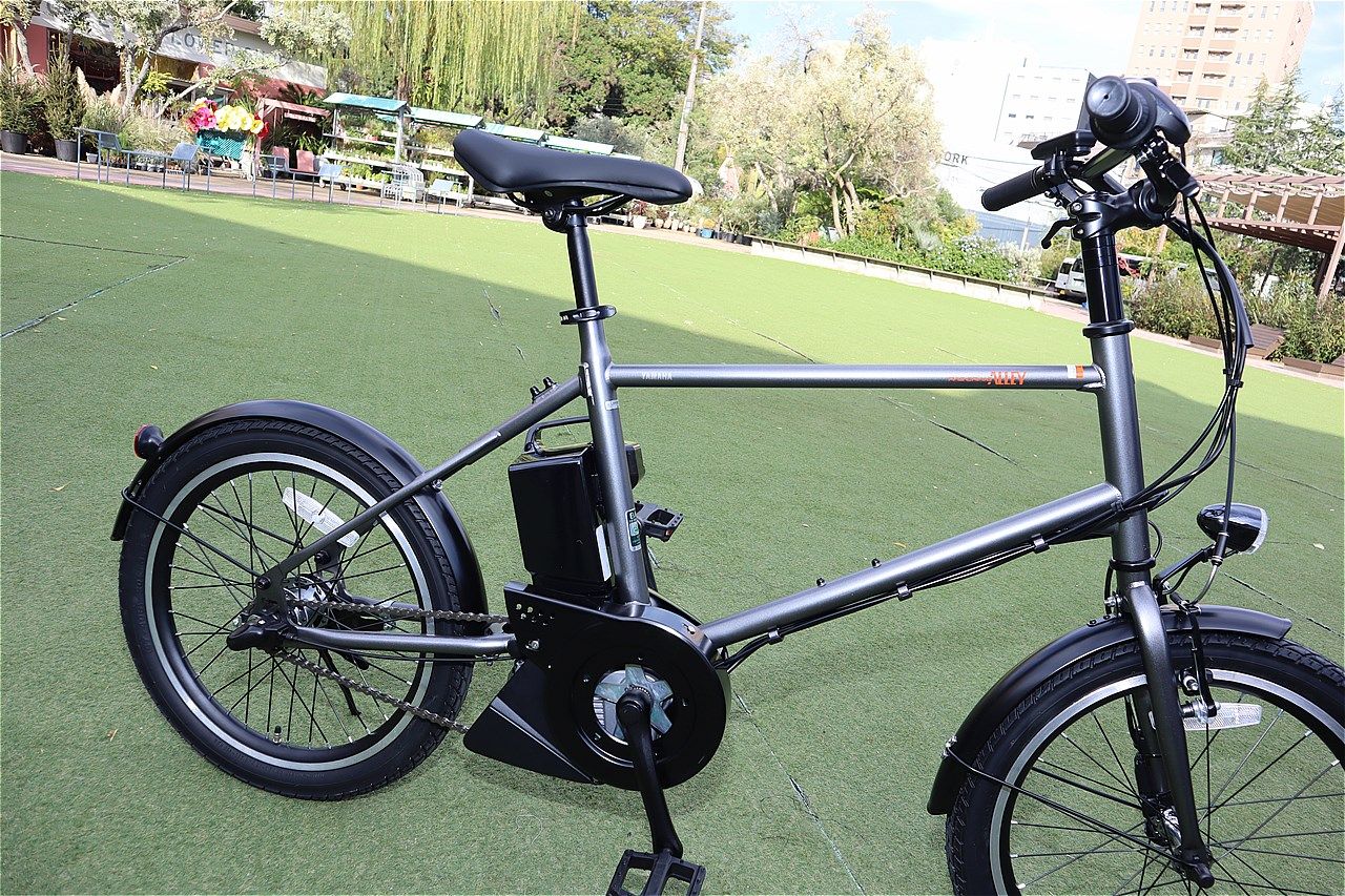 ヤマハの新型電動アシスト自転車「PAS CRAIG ALLEY（パス クレイグ アリー）」(写真：筆者撮影）