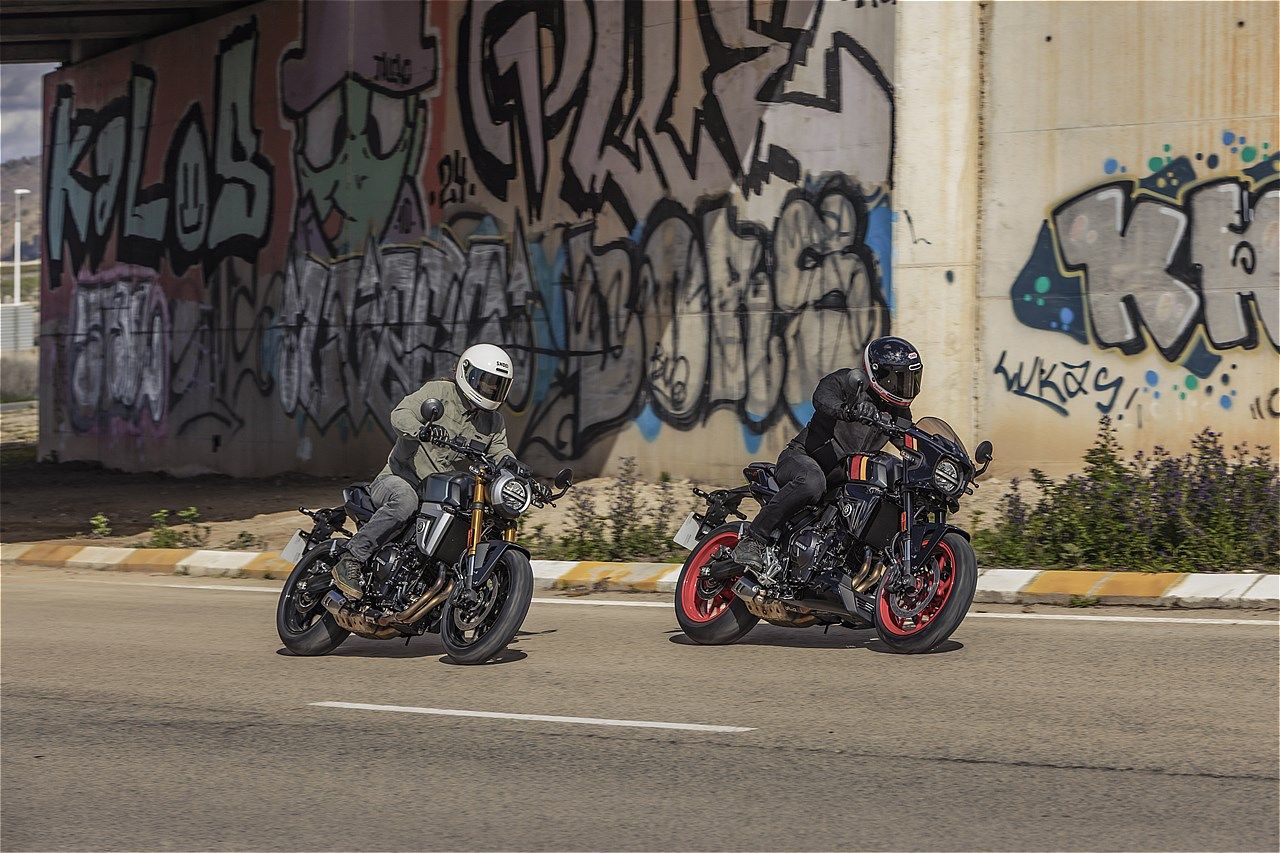 スズキの新型「GSX-8T/GSX-8TT」（写真：スズキ）