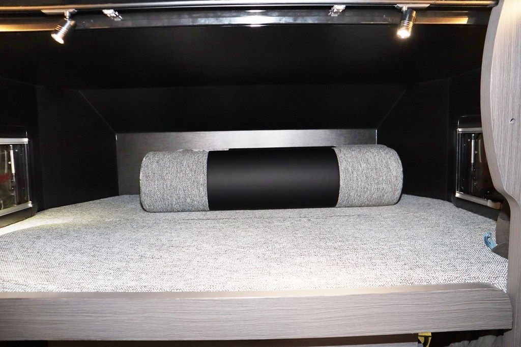 ダイレクトカーズの新作キャンピングカー「DN-75」（写真：筆者撮影）