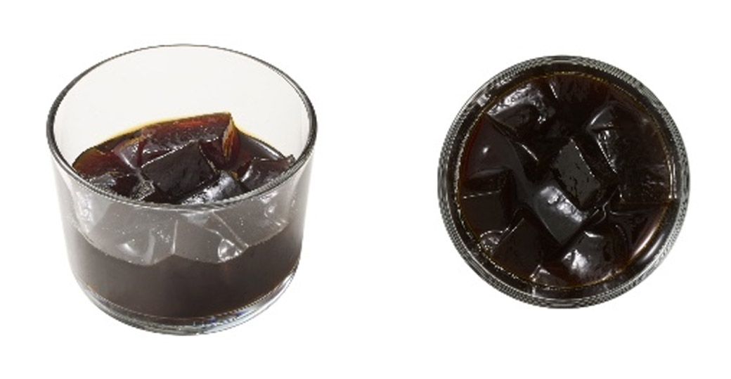 ドリンクバーも、ヨーロッパのカフェでも使われるような本格的なマシンを導入（写真：イケア提供）