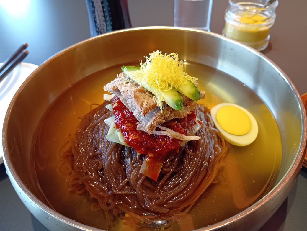 平壌冷麺（写真：筆者撮影）