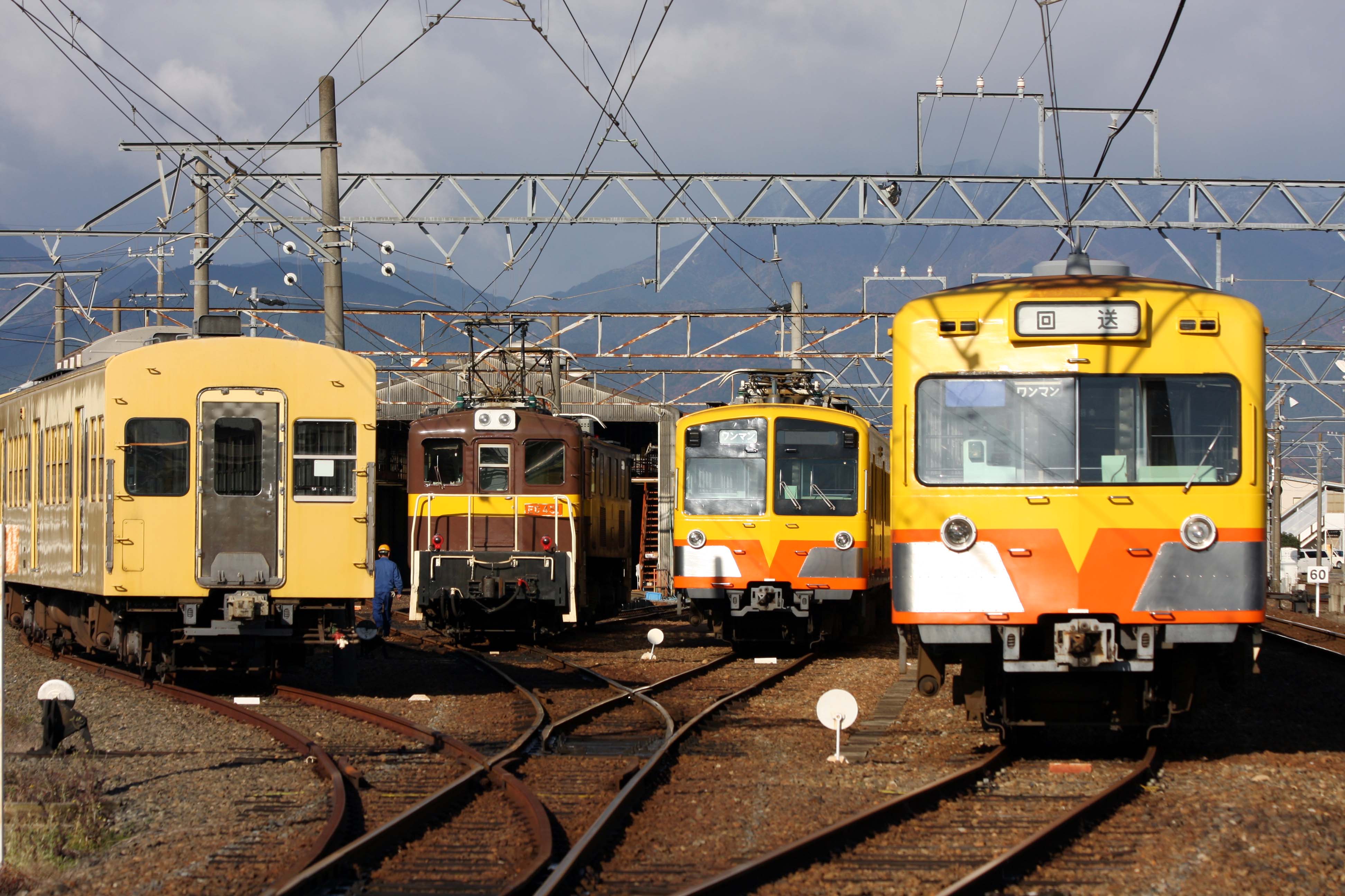 三重県の三岐鉄道三岐線は長らく元西武の車両で統一されていた（撮影：南正時）