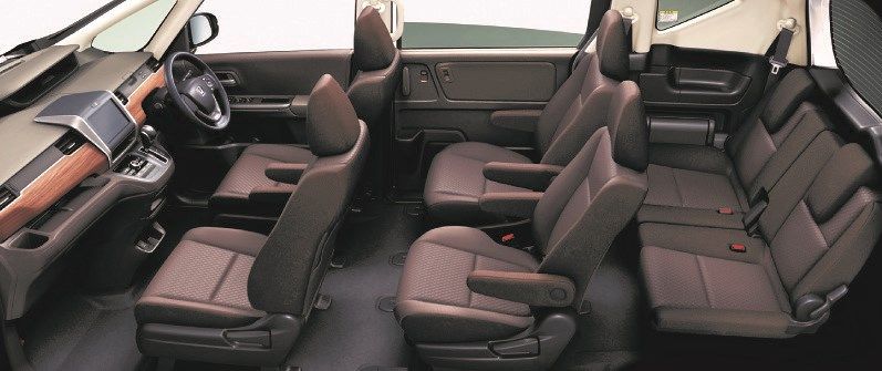 ホンダ・フリードのディテール（写真：本田技研工業）