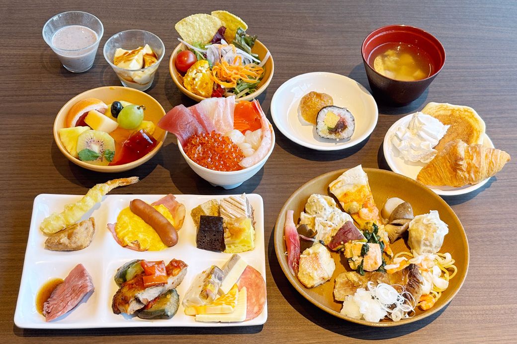 ラビスタ東京ベイの朝食バイキング。盛り付け例（筆者撮影） 