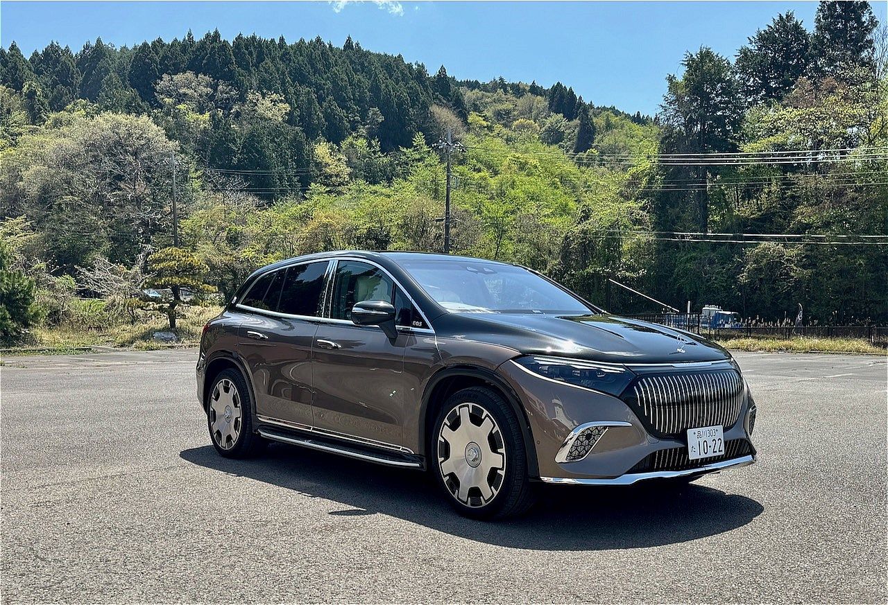 メルセデス・マイバッハ「EQS680 SUV」（筆者撮影）