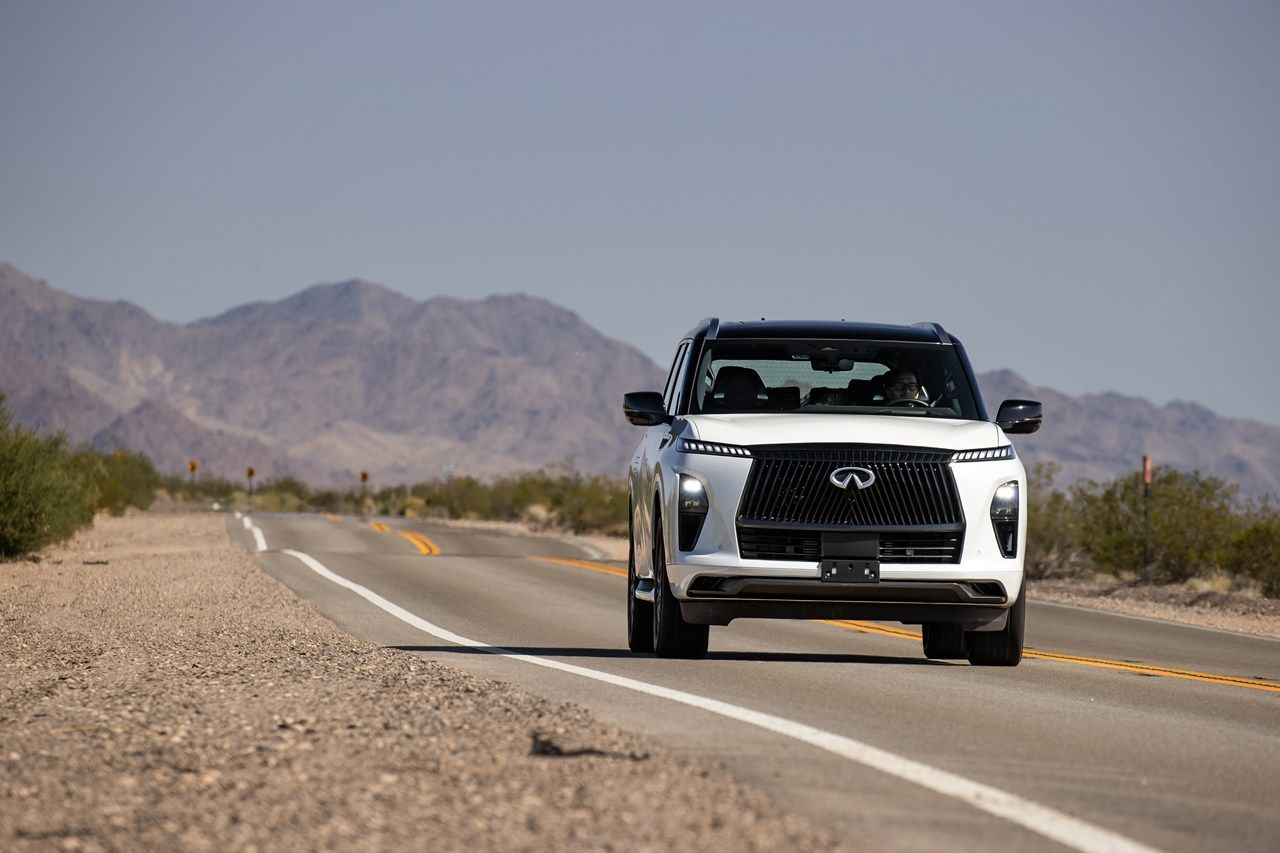 インフィニティのフラッグシップSUV「QX80」（写真：平野 陽）