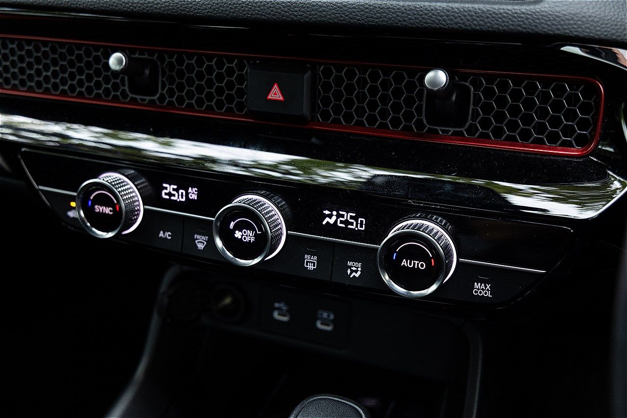 タイで試乗したホンダ「シビック e:HEV RS」（写真：筆者撮影）