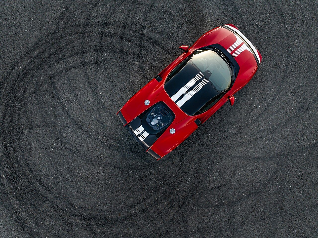 フェラーリの新型車「849テスタロッサ」（写真：Ferrari Japan）