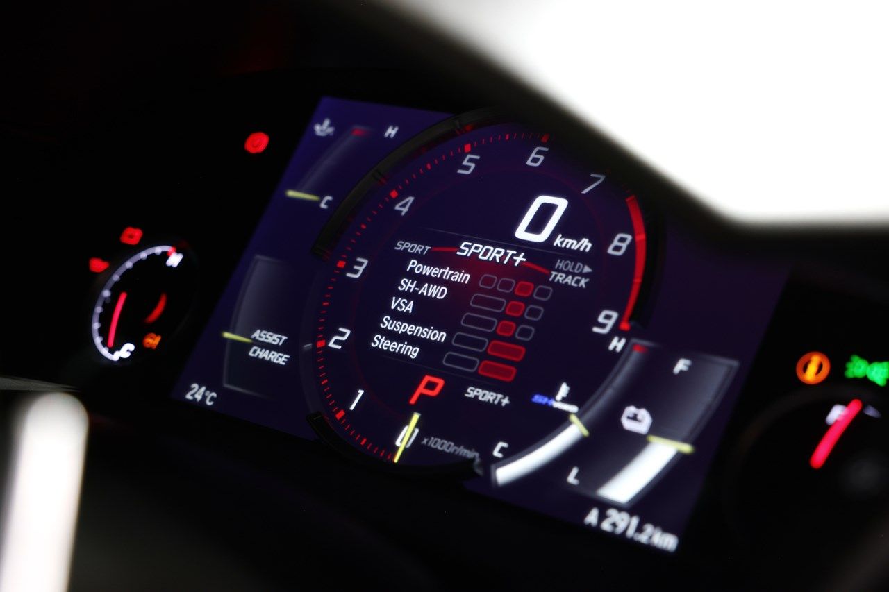 世界限定350台、日本では限定30台で販売されるホンダ「NSX タイプS」（撮影：尾形文繁）