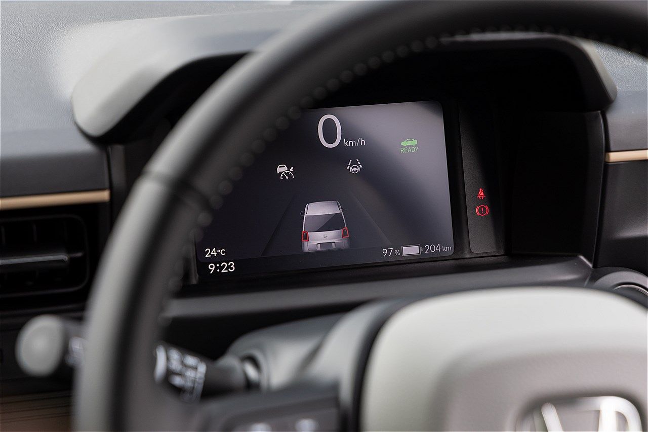 ホンダの軽乗用車クラスBEV「N-ONE e:」（写真：三木 宏章）