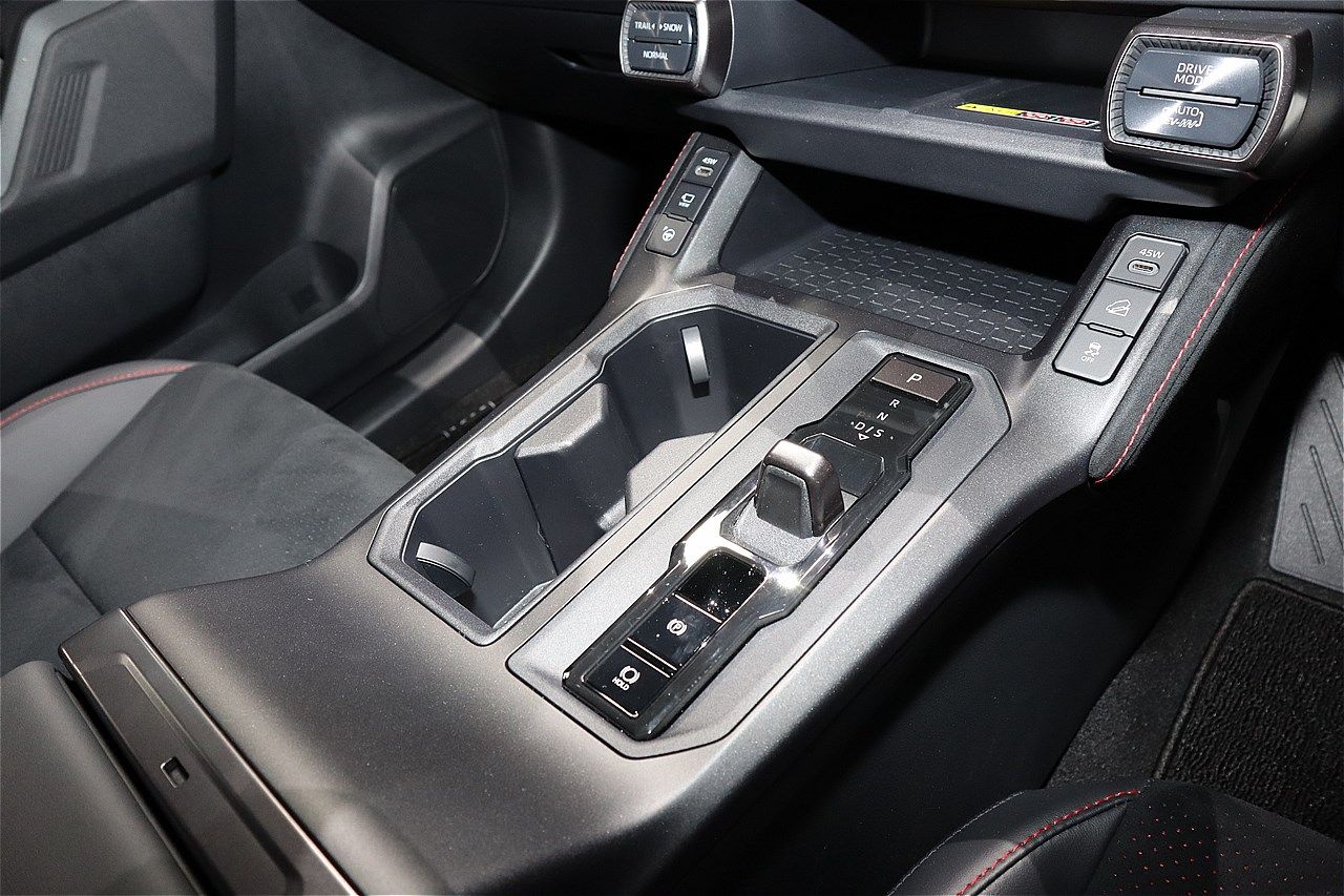 ジャパンモビリティショー2025に展示されたトヨタの新型「RAV4 GRスポーツ」（筆者撮影）