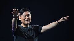 赤字縮小の楽天G、三木谷氏に迫る「悪魔シナリオ」