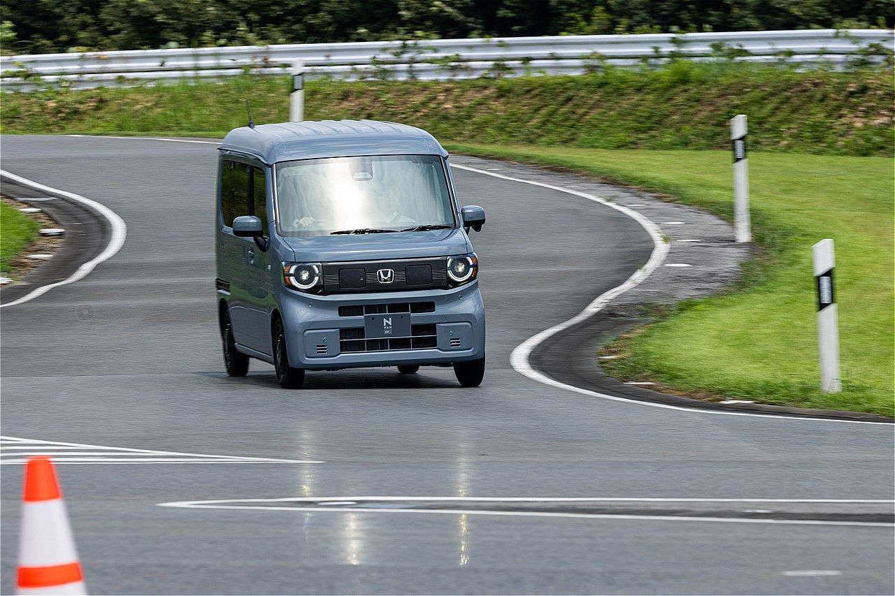 N-VAN e:試乗会の様子（写真：三木宏章）