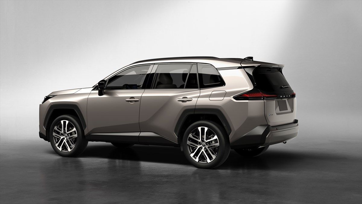 トヨタ RAV4（写真：トヨタ自動車）