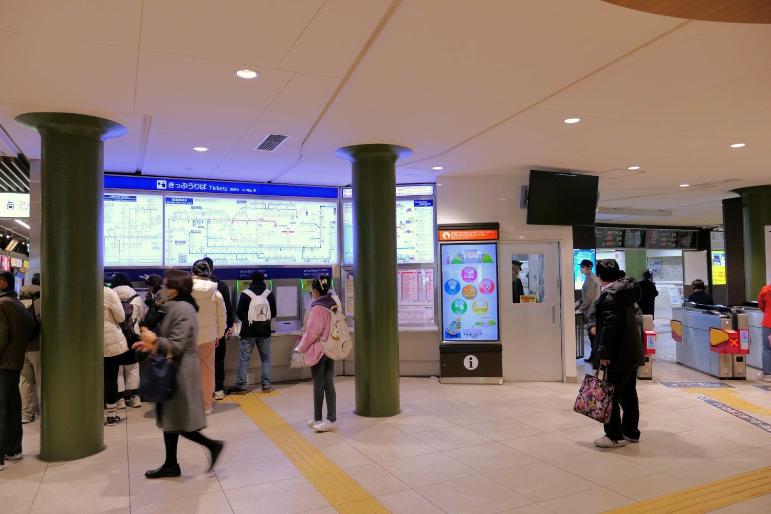 近鉄奈良駅の東改札口