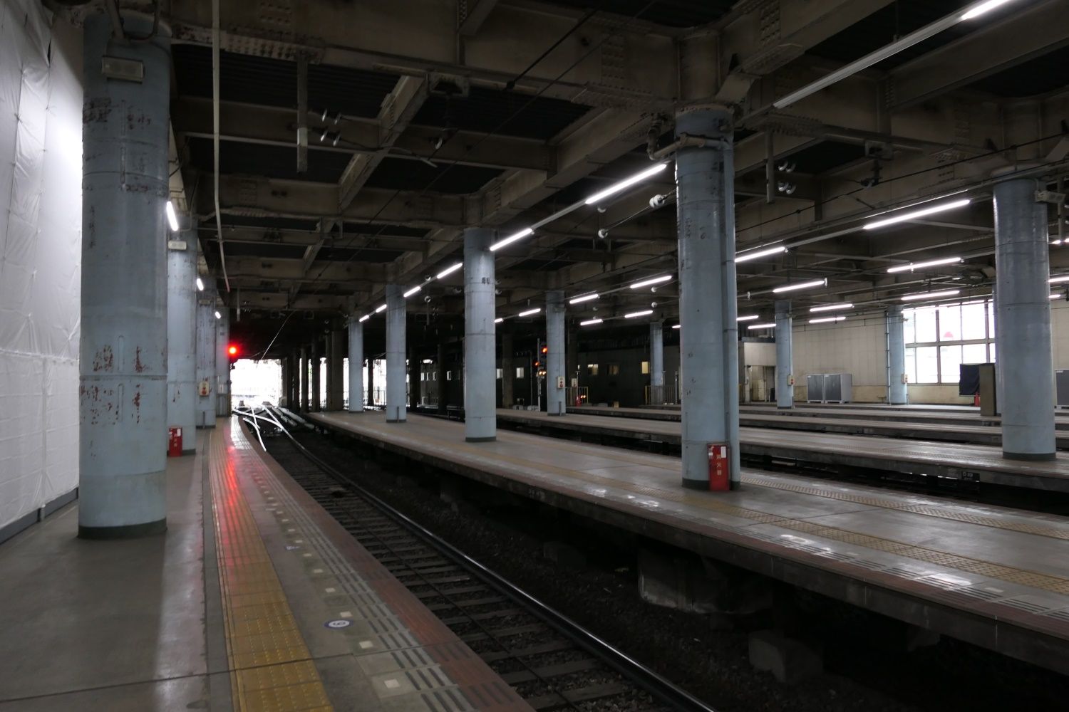 大阪上本町駅　地上ホーム