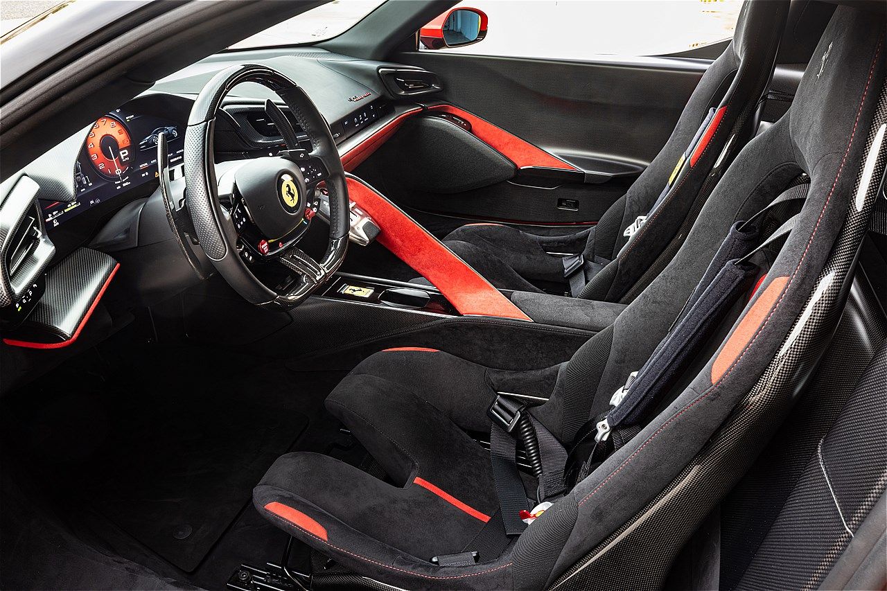 フェラーリの新型車「849テスタロッサ」（写真：Ferrari Japan）