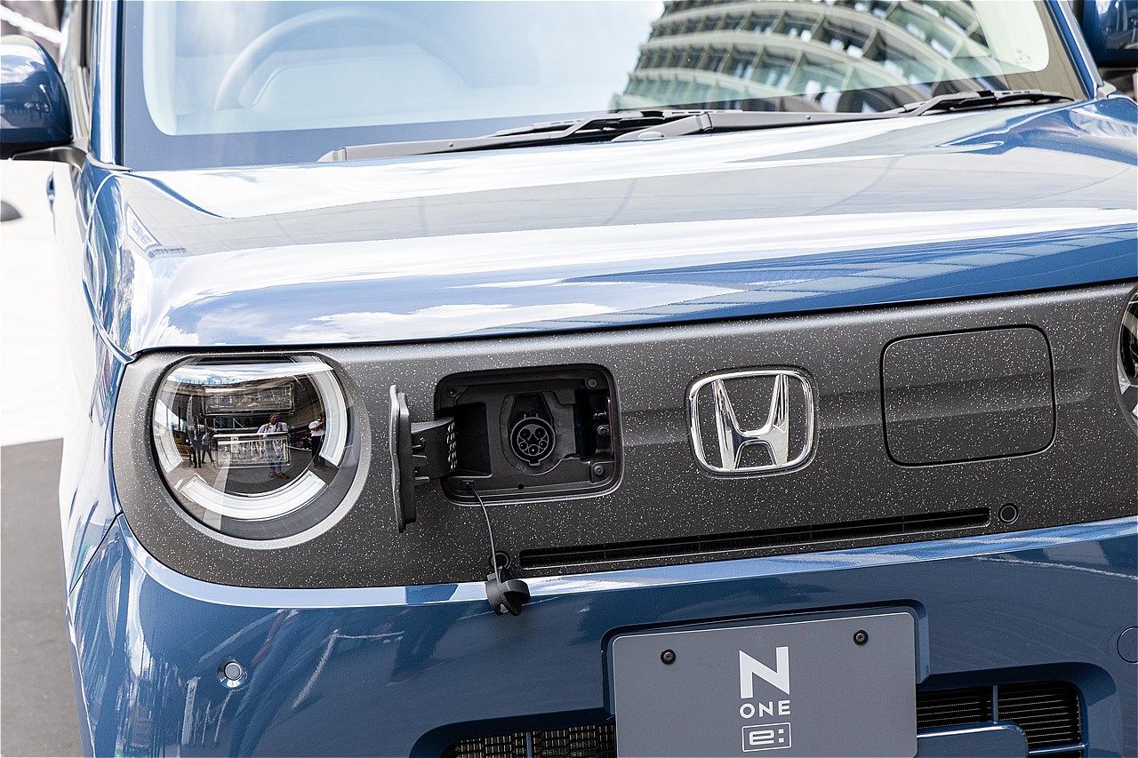 ホンダの新型軽乗用EV「N-ONE e:」（写真：三木 宏章）