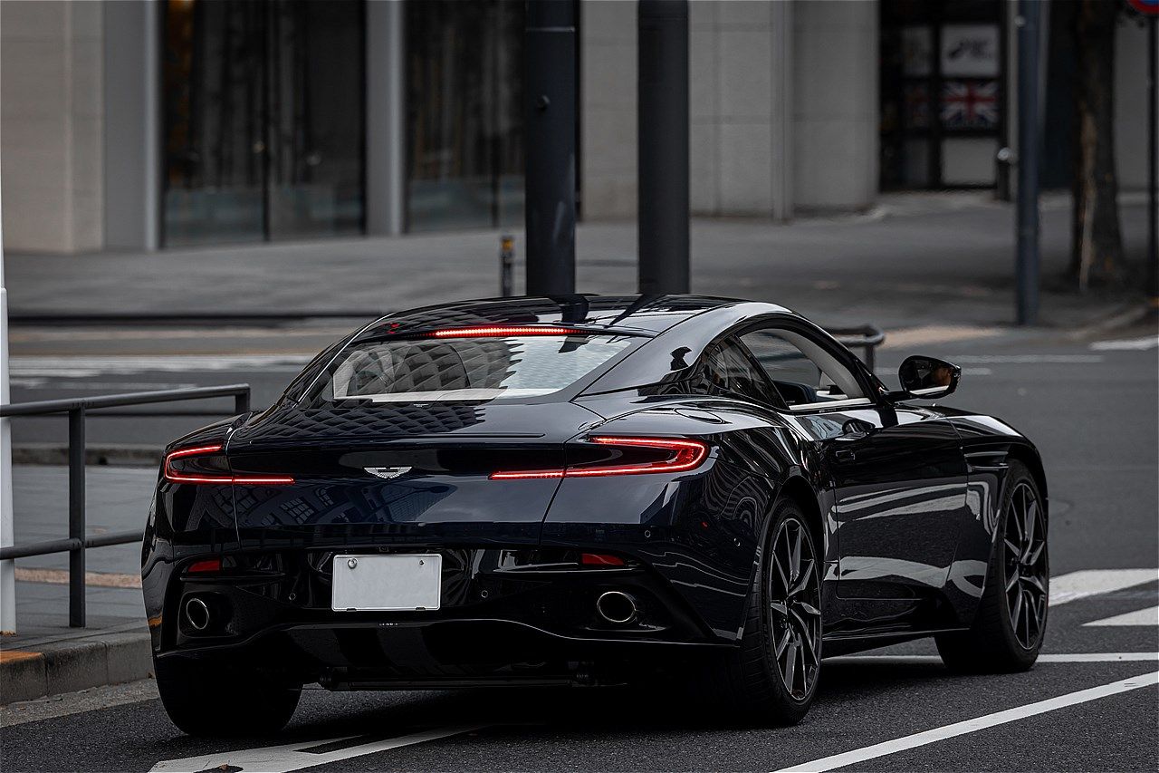アストンマーティン「DB11」（写真：三木 宏章）
