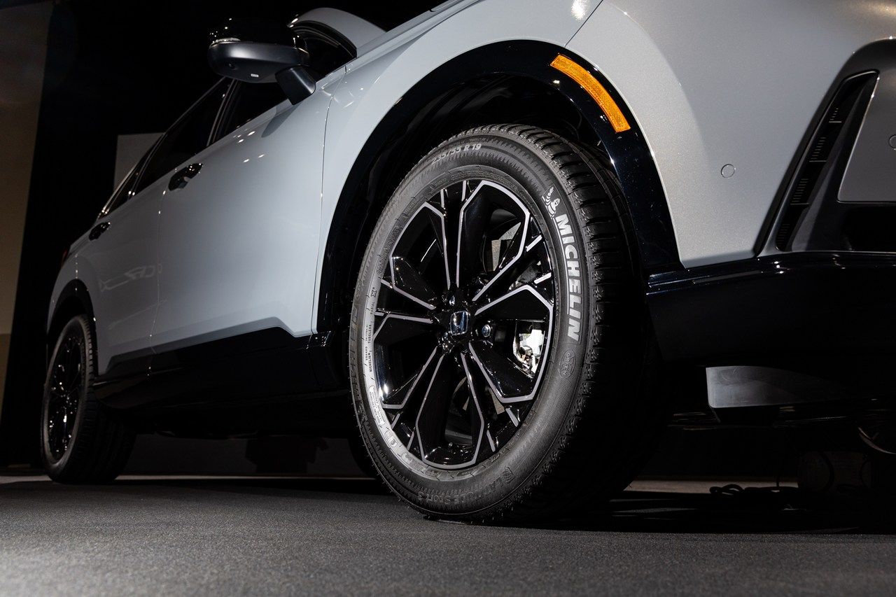 ホンダ新型「CR-V e:HEV」（写真：三木 宏章）