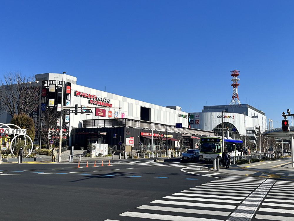 コクーンシティ。コクーン2とコクーン3だけでもかなり大きい（筆者撮影）